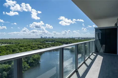16385 Biscayne Boulevard North Miami Beach FL 33160