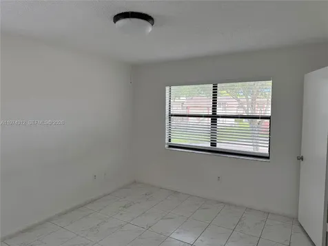 20825 NE 8th Court Miami FL 33179