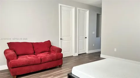 3278 W 97th Terrace Hialeah FL 33018