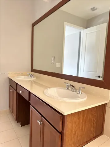 3278 W 97th Terrace Hialeah FL 33018