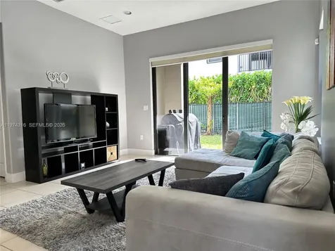 3278 W 97th Terrace Hialeah FL 33018