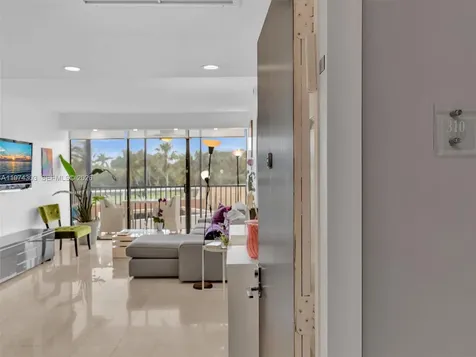 20335 W Country Club Drive Aventura FL 33180