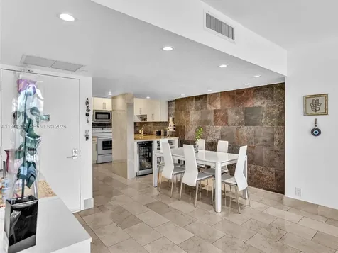 20335 W Country Club Drive Aventura FL 33180
