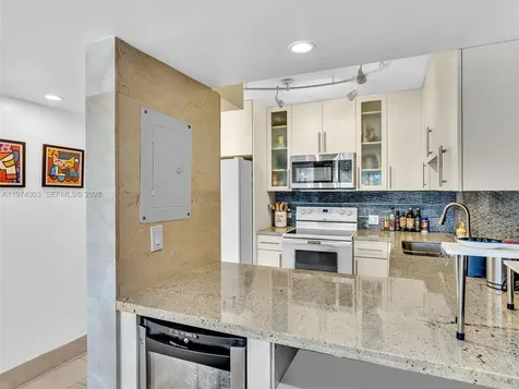 20335 W Country Club Drive Aventura FL 33180