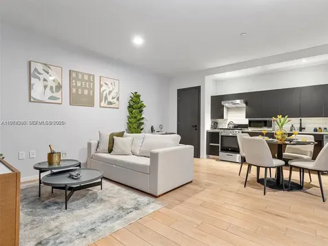 398 NE 5th Street Miami FL 33132