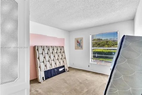 825 NE 26th Avenue Hallandale Beach FL 33009