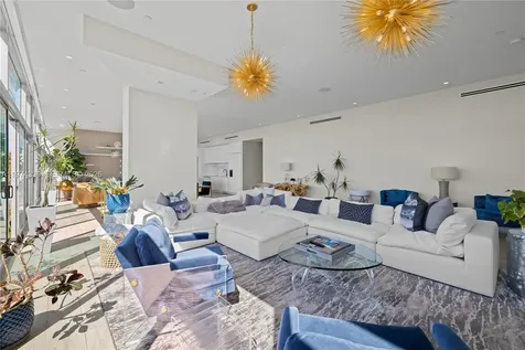 7934 West Drive North Bay Village FL 33141