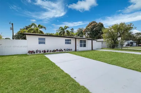 5814 Atlanta Street Hollywood FL 33021