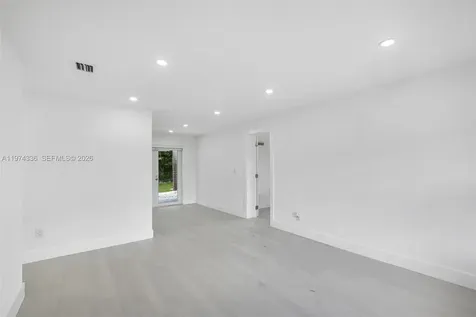 5814 Atlanta Street Hollywood FL 33021
