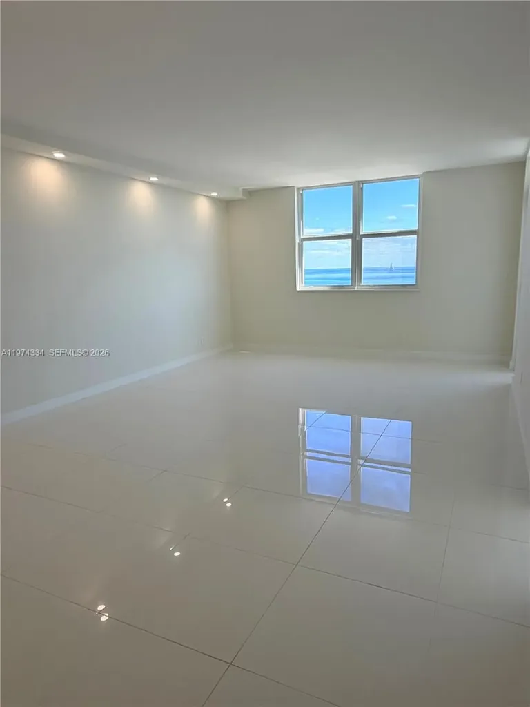 3001 S Ocean Drive Hollywood FL 33019