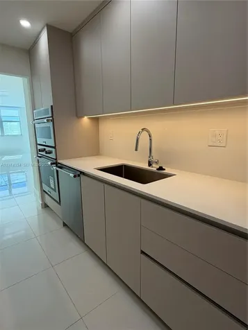 3001 S Ocean Drive Hollywood FL 33019