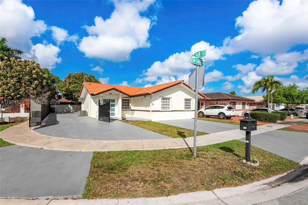 5790 SW 148th Place Miami FL 33193
