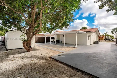 5790 SW 148th Place Miami FL 33193