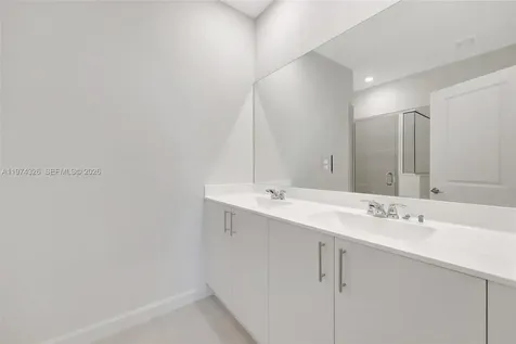 2556 SE 27th Court Homestead FL 33035
