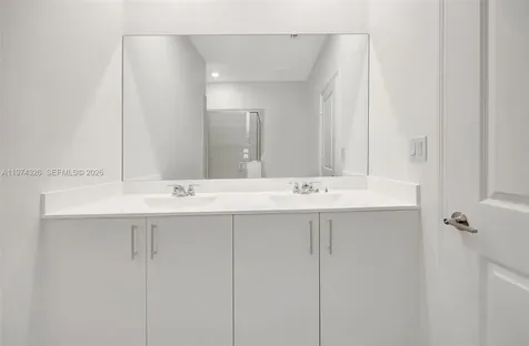 2556 SE 27th Court Homestead FL 33035