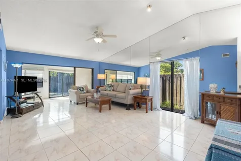 1064 E Lakes Drive Deerfield Beach FL 33064