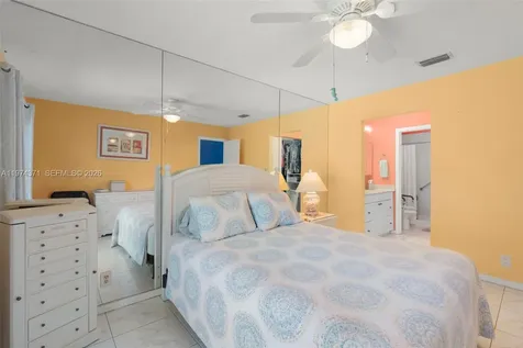1064 E Lakes Drive Deerfield Beach FL 33064
