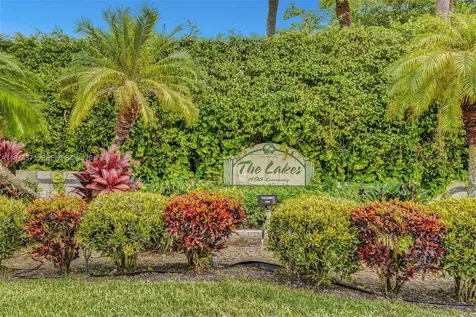 1064 E Lakes Drive Deerfield Beach FL 33064