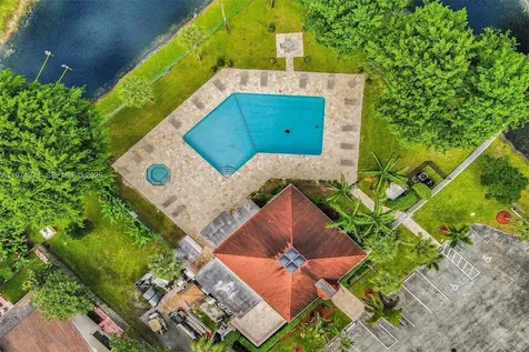 1064 E Lakes Drive Deerfield Beach FL 33064