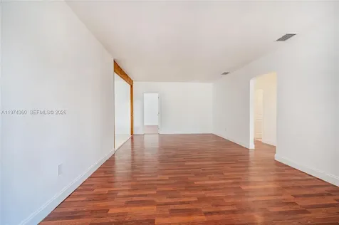 7027 Trouville Esplanade Miami Beach FL 33141
