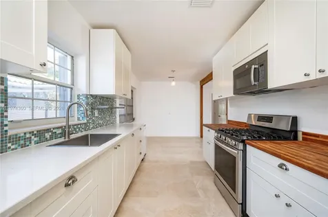 7027 Trouville Esplanade Miami Beach FL 33141