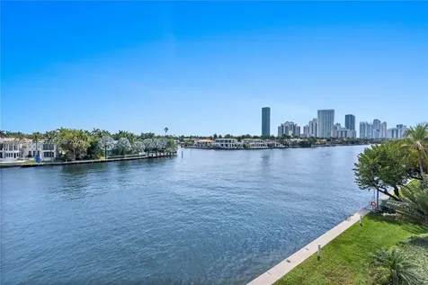 20191 E Country Club Drive Aventura FL 33180
