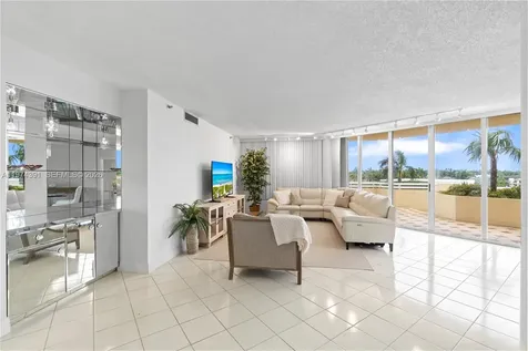 20191 E Country Club Drive Aventura FL 33180