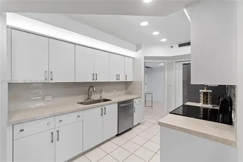 20191 E Country Club Drive Aventura FL 33180