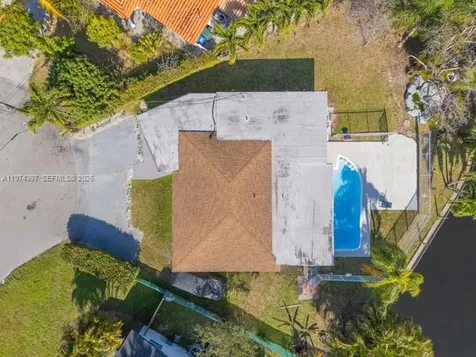 1830 NW 32nd Street Oakland Park FL 33309