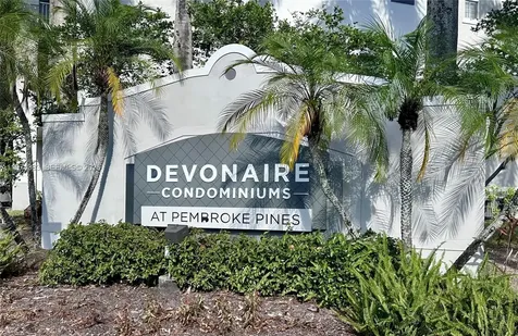 11185 SW 6th Street Pembroke Pines FL 33025