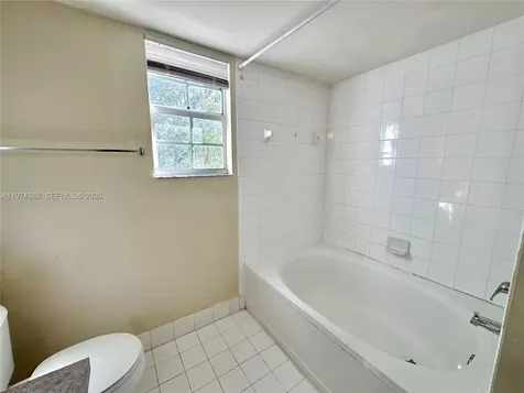 11185 SW 6th Street Pembroke Pines FL 33025