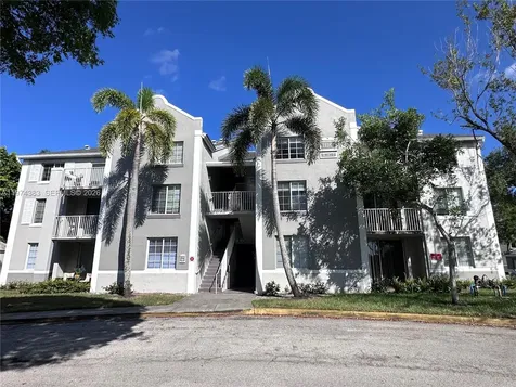 11185 SW 6th Street Pembroke Pines FL 33025
