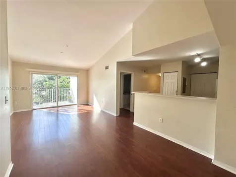 11185 SW 6th Street Pembroke Pines FL 33025