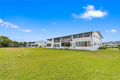 237 Camden J West Palm Beach FL 33417