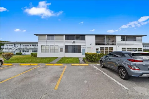 237 Camden J West Palm Beach FL 33417