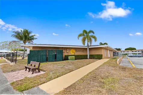237 Camden J West Palm Beach FL 33417