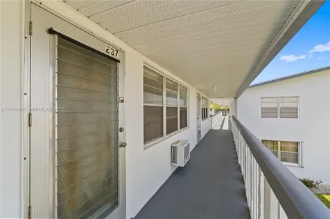 237 Camden J West Palm Beach FL 33417