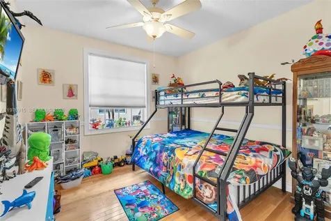 1435 Cardinal Way Weston FL 33327