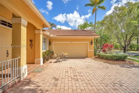 1435 Cardinal Way Weston FL 33327