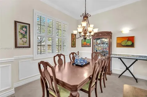 1435 Cardinal Way Weston FL 33327