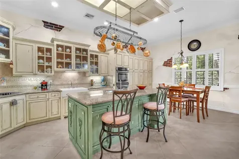 1435 Cardinal Way Weston FL 33327