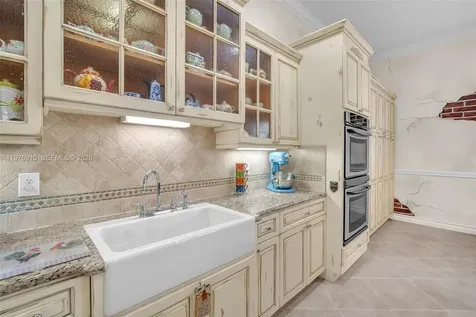 1435 Cardinal Way Weston FL 33327