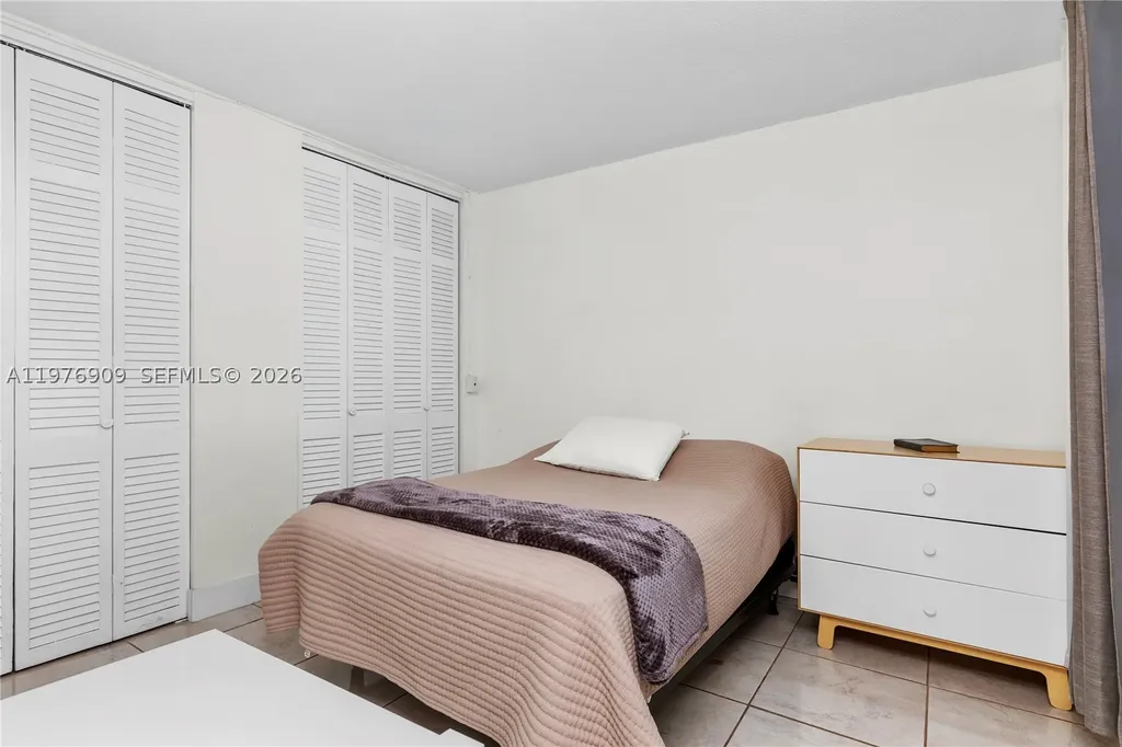 1400 N Tallwood Avenue Hollywood FL 33021