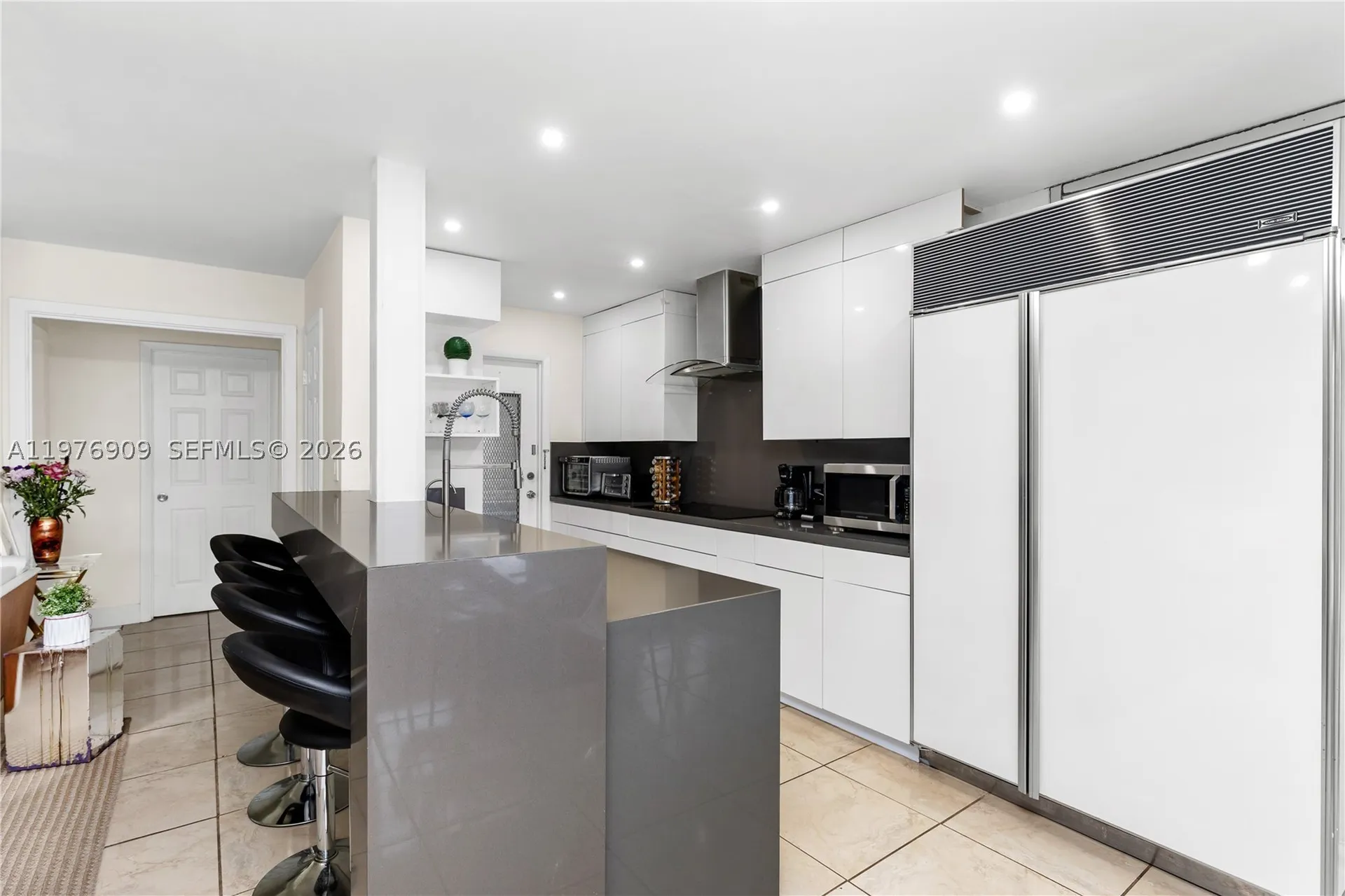 1400 N Tallwood Avenue Hollywood FL 33021