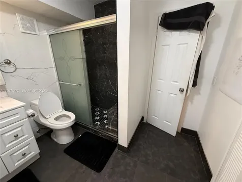 6070 W 18th Avenue Hialeah FL 33012