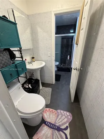 6070 W 18th Avenue Hialeah FL 33012
