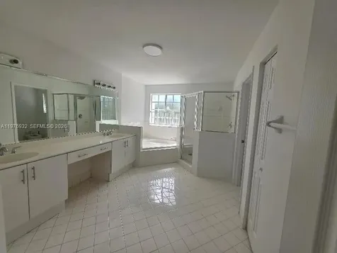 11525 NW 71st Street Doral FL 33178