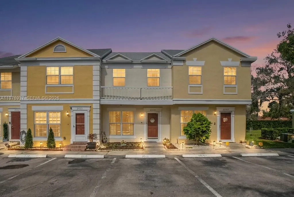 2929 Dorchester Lane Cooper City FL 33026