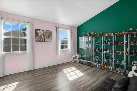 2929 Dorchester Lane Cooper City FL 33026