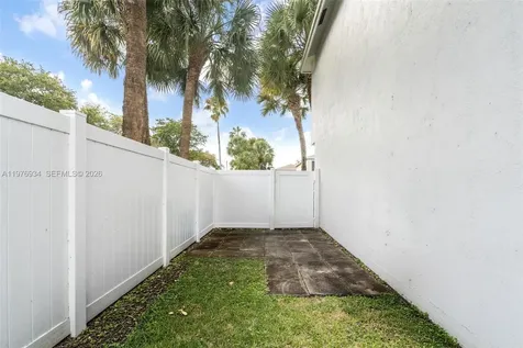 6002 Red Plum Court Tamarac FL 33321